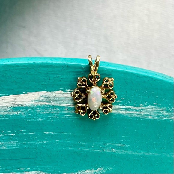 14K Gold and Opal Pendant - Picture 6 of 6